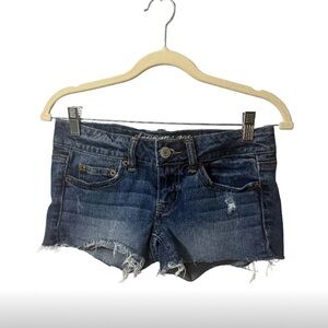 American eagle size 2 mini shorts with frayed hem